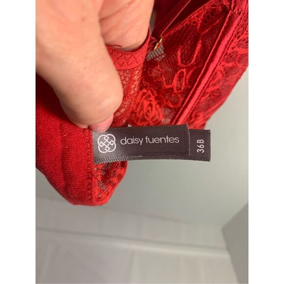 DAISY FUENTES BRA PUSH UP UNDERWIRE SEXY RED LACE CORSET ADJ STRAPS SZ 36B - Picture 10 of 13